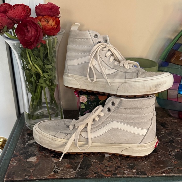 Vans 9.5 White High-Top Sneakers - Picture 2 of 3